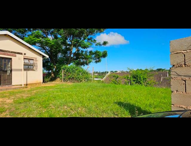 3 BEDROOM HOUSE FOR SALE IN UMLAZI Z